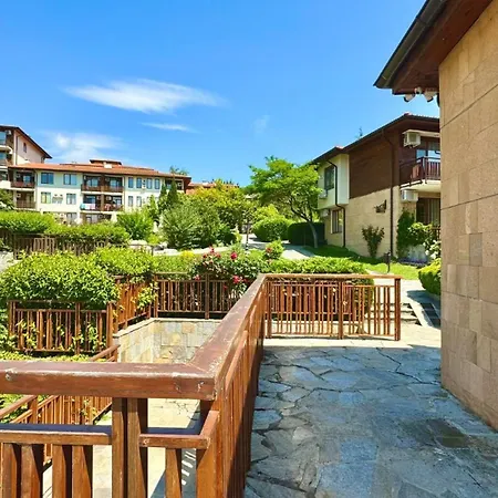 Bratanov Garden Of Eden Apartment