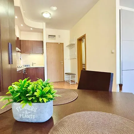 Apartment Bratanov Garden Of Eden *