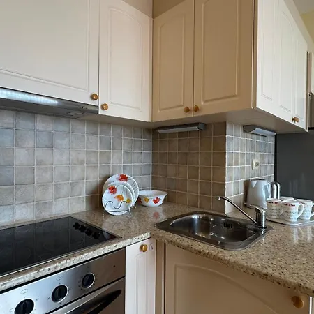 Bratanov Garden Of Eden Apartment