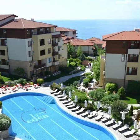 Bratanov Garden Of Eden * Sveti Vlas