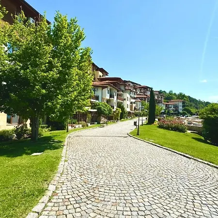 Bratanov Garden Of Eden Apartmán