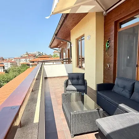 Bratanov Garden Of Eden Apartament